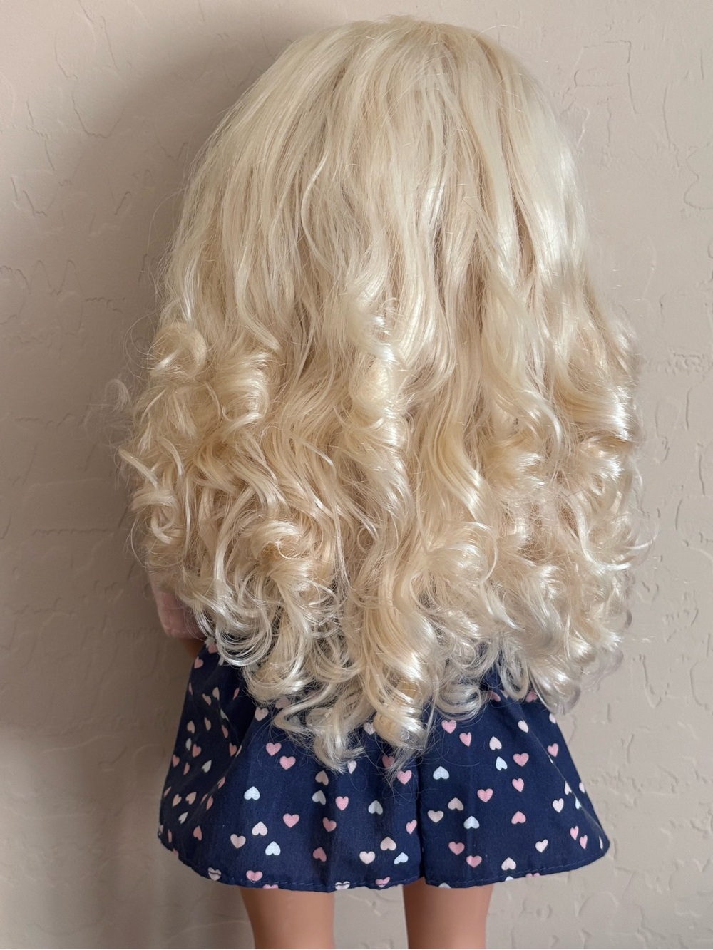 Like NEW 18” Blonde Fashion Doll Wavy Hair Blue Eyes | New outfit | Kidcore - Picture 6 of 8